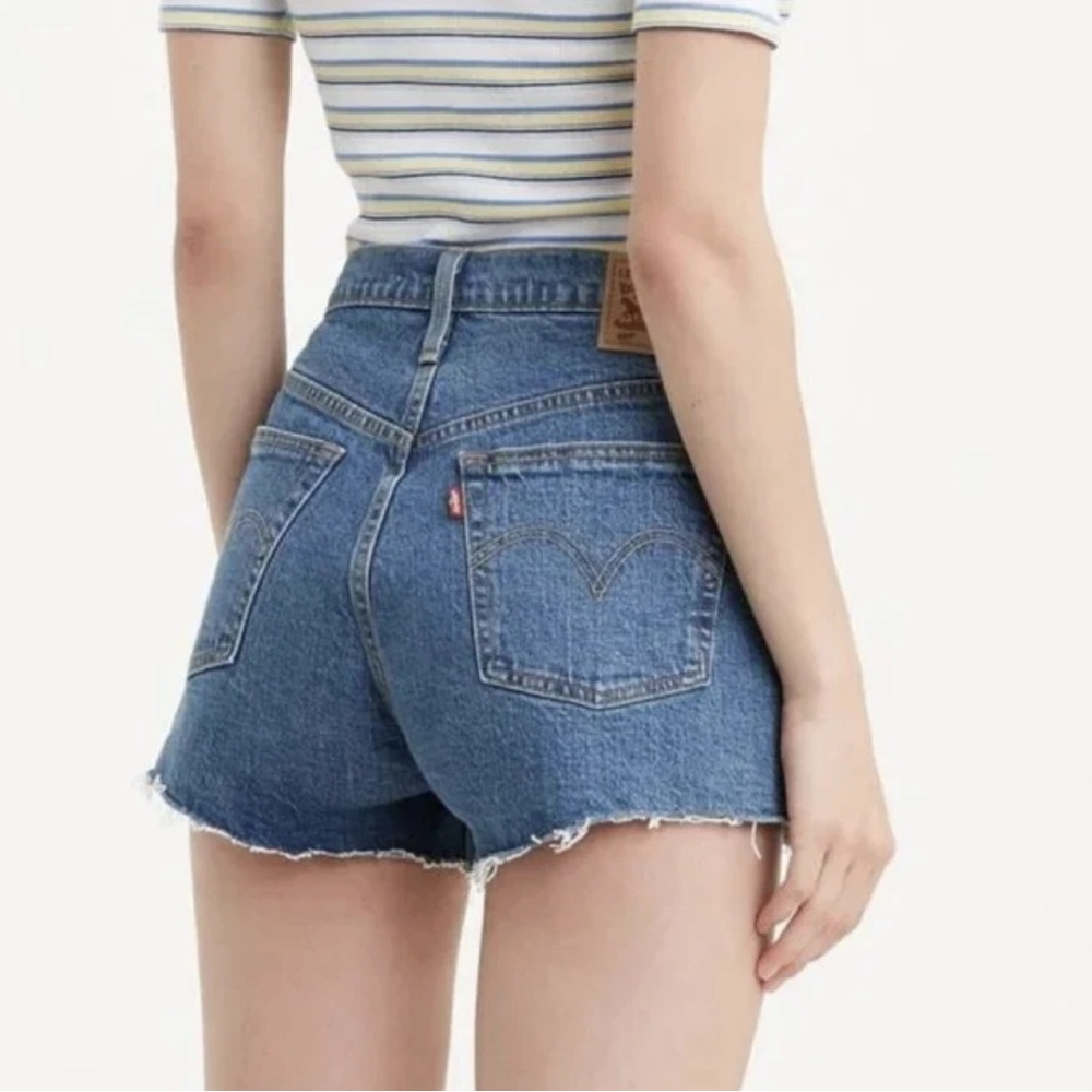Levi’s 501 High Rise Shorts - Picture 2 of 5